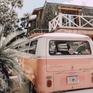 Meet your Posher, Ally